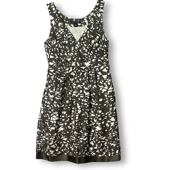 Banana Republic Dresses & Skirts - Banana Republic Silk Dress Sz 8 Sleeveless V Neck Pockets Midi Brown Abstract Ne